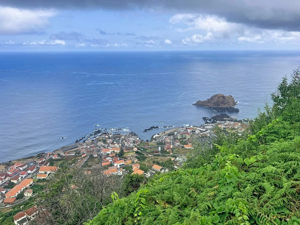 Terreno para Venda em Porto Moniz Foto 15