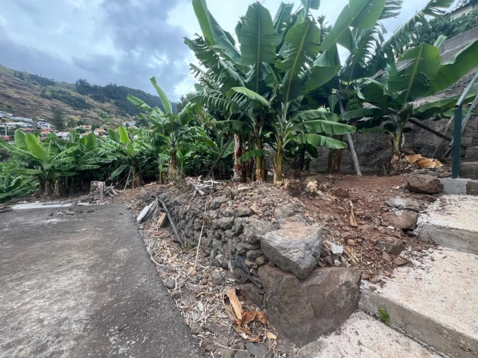 Terreno para Venda em Arco da Calheta Foto 11