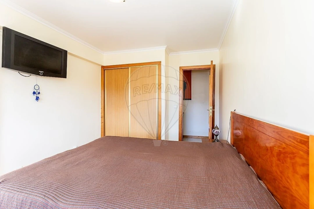Apartamento T2 para Venda em Cacém e São Marcos Foto 12