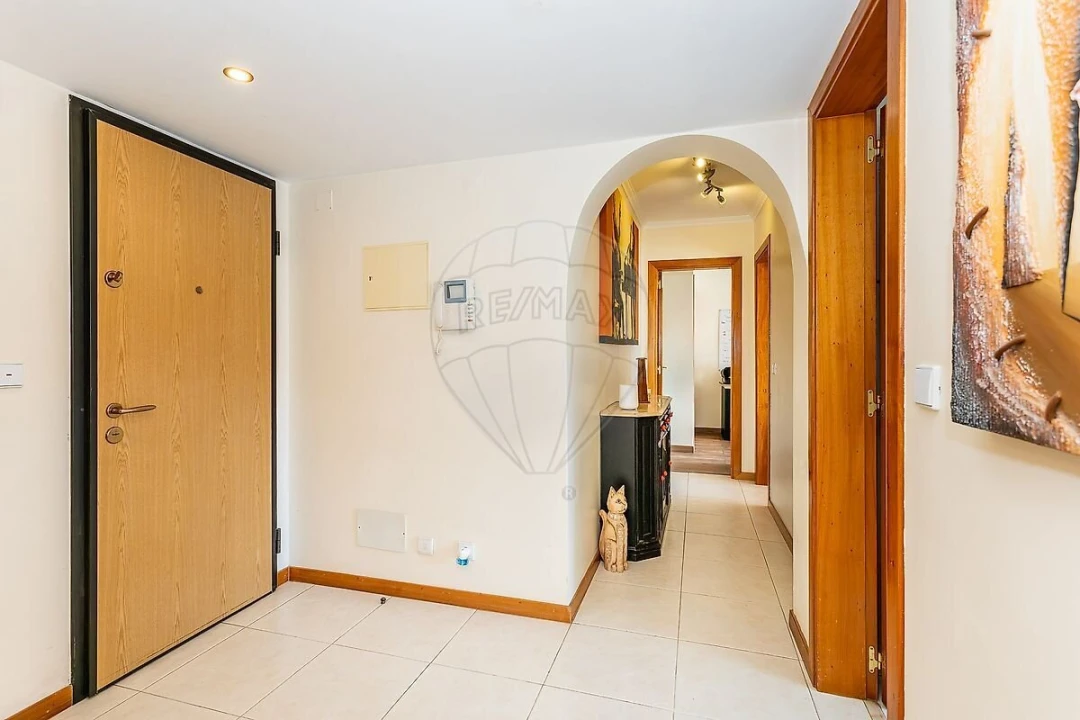 Apartamento T2 para Venda em Cacém e São Marcos Foto 8