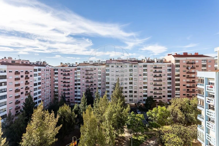 Apartamento T2 para Venda em Cacém e São Marcos Foto 19