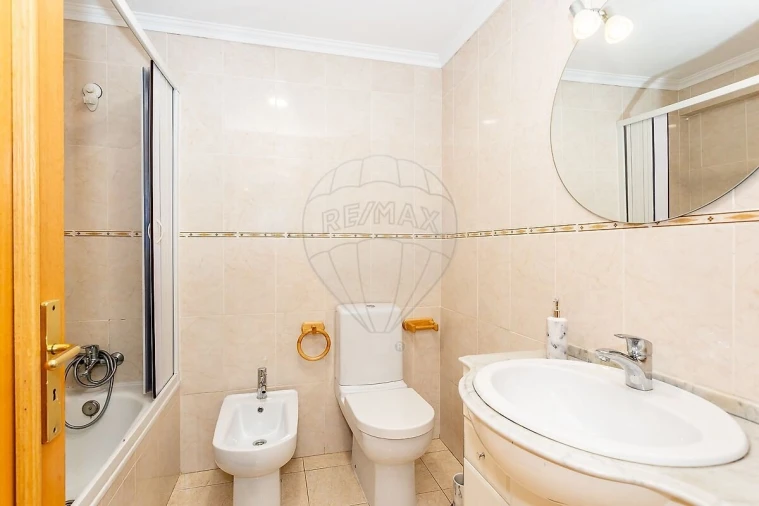 Apartamento T2 para Venda em Cacém e São Marcos Foto 10