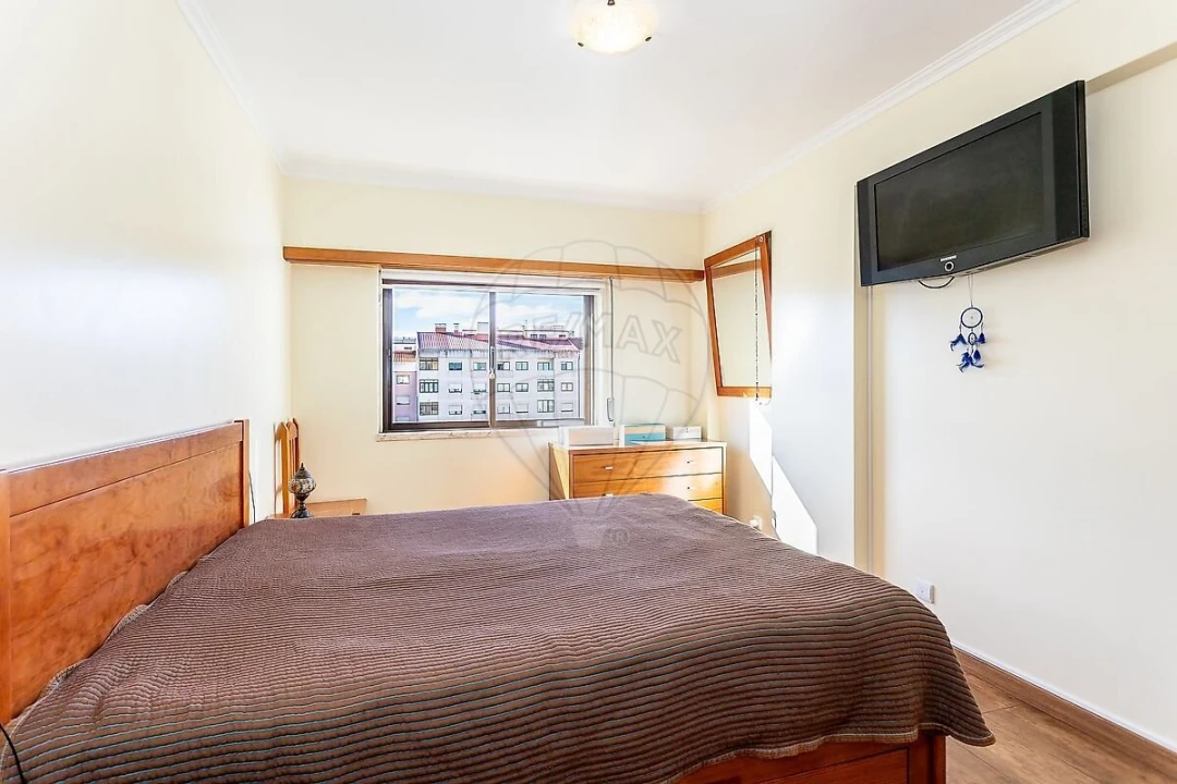 Apartamento T2 para Venda em Cacém e São Marcos Foto 11