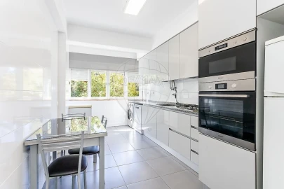 Apartamento T2 para Venda em Odivelas