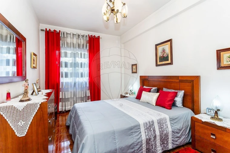 Apartamento T2 para Venda em Odivelas Foto 7