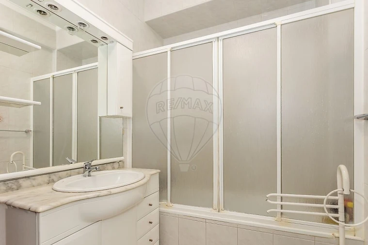 Apartamento T2 para Venda em Odivelas Foto 10