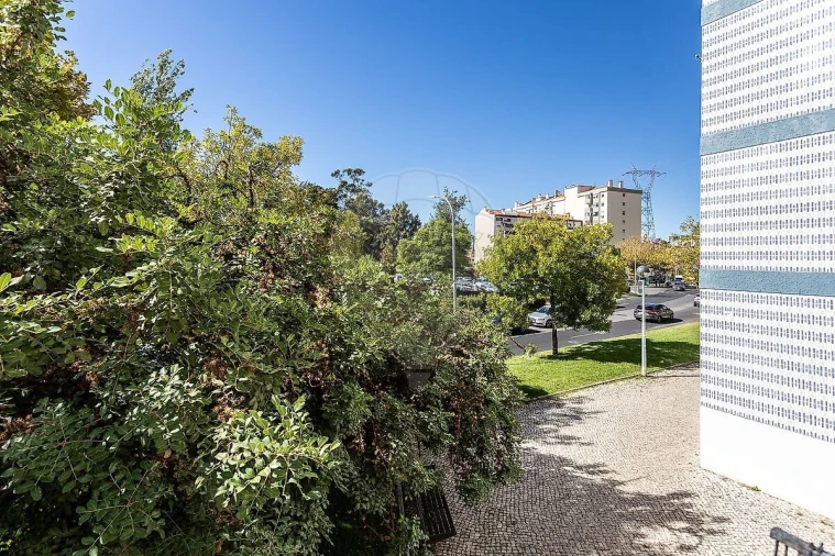 Apartamento T2 para Venda em Odivelas Foto 17