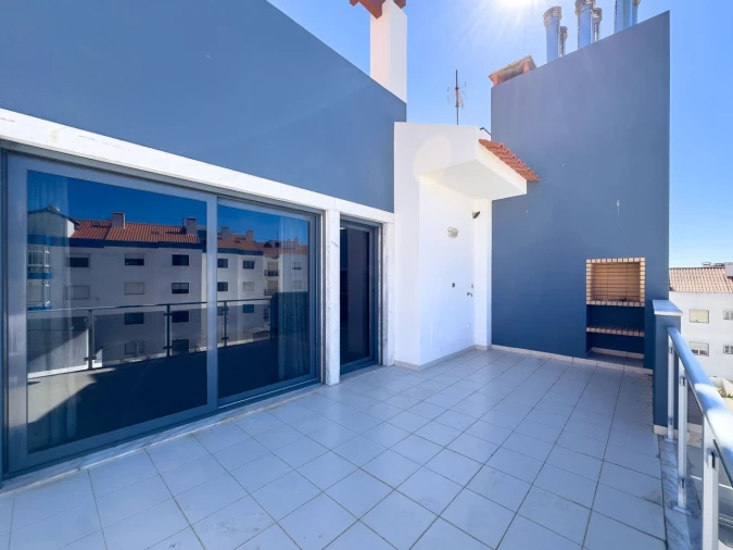 Apartamento T2 para Venda em Ericeira Foto 2