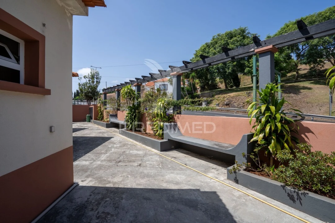 Moradia T4 para Venda em Funchal (Santa Luzia) Foto 32
