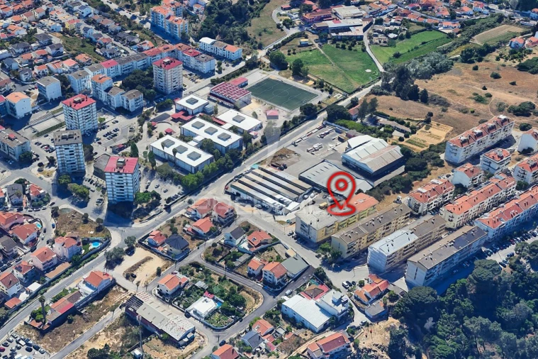 Apartamento T3 para Venda em Charneca de Caparica e Sobreda Foto 34