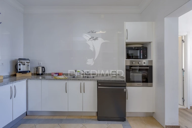Apartamento T3 para Venda em Portimão Foto 8