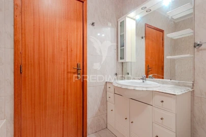 Apartamento T2 para Venda em Margaride, Várzea, Lagares, Varziela, Moure
