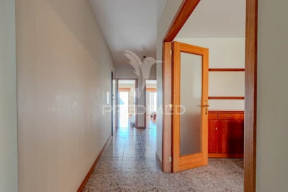 Apartamento T2 para Venda em Margaride, Várzea, Lagares, Varziela, Moure
