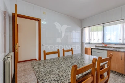 Apartamento T2 para Venda em Margaride, Várzea, Lagares, Varziela, Moure