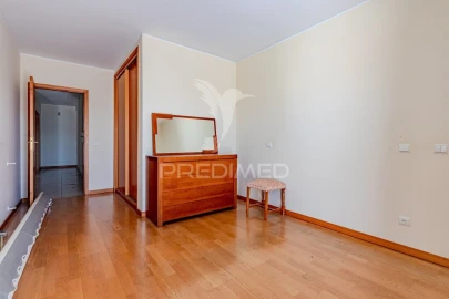 Apartamento T2 para Venda em Margaride, Várzea, Lagares, Varziela, Moure