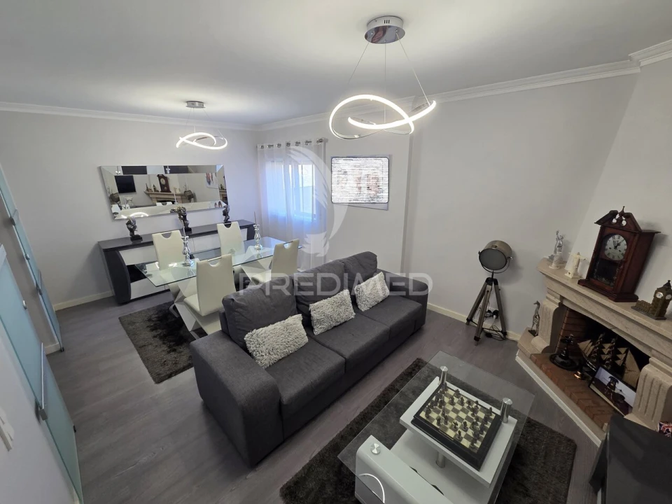 Apartamento T1 para Venda em Mafamude e Vilar do Paraíso Foto 9