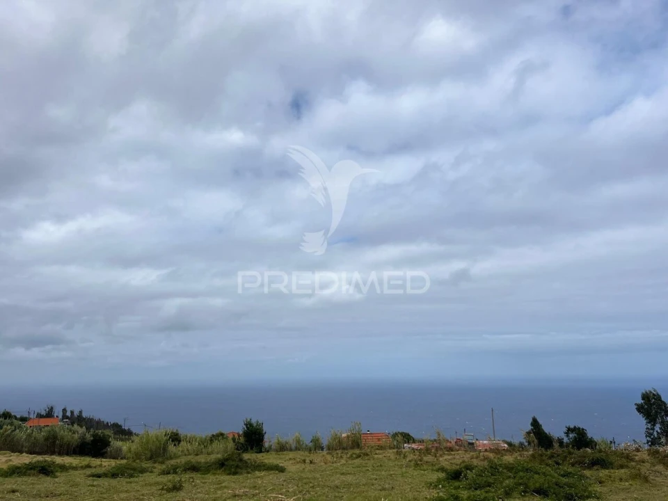 Terreno para Venda em Calheta Foto 3