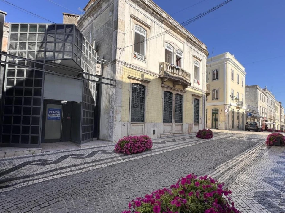 Loja para Venda em Marvila, Ribeira Santarém, São Salvador, São Nicolau Foto 1