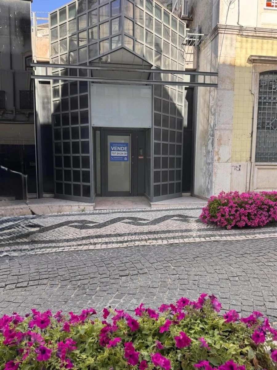 Loja para Venda em Marvila, Ribeira Santarém, São Salvador, São Nicolau Foto 2