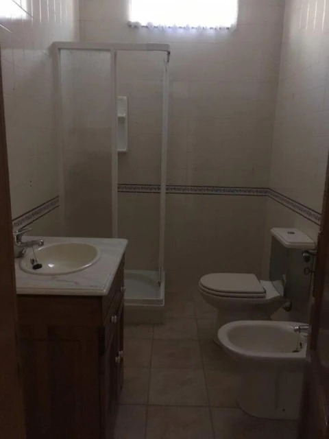 Prédio para Venda em Alcanhões