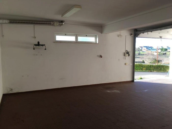 Prédio para Venda em Alcanhões Foto 14