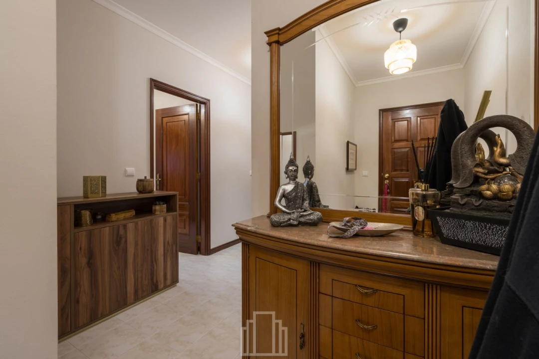 Apartamento T2 para Venda em Paços de Brandão Foto 3