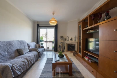 Apartamento T2 para Venda em Paços de Brandão
