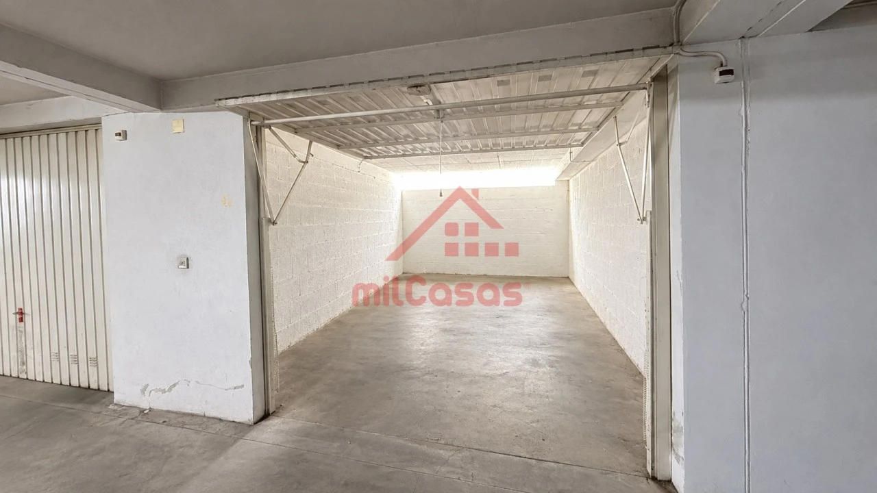 Garagem para Venda em Rio Maior Foto 10