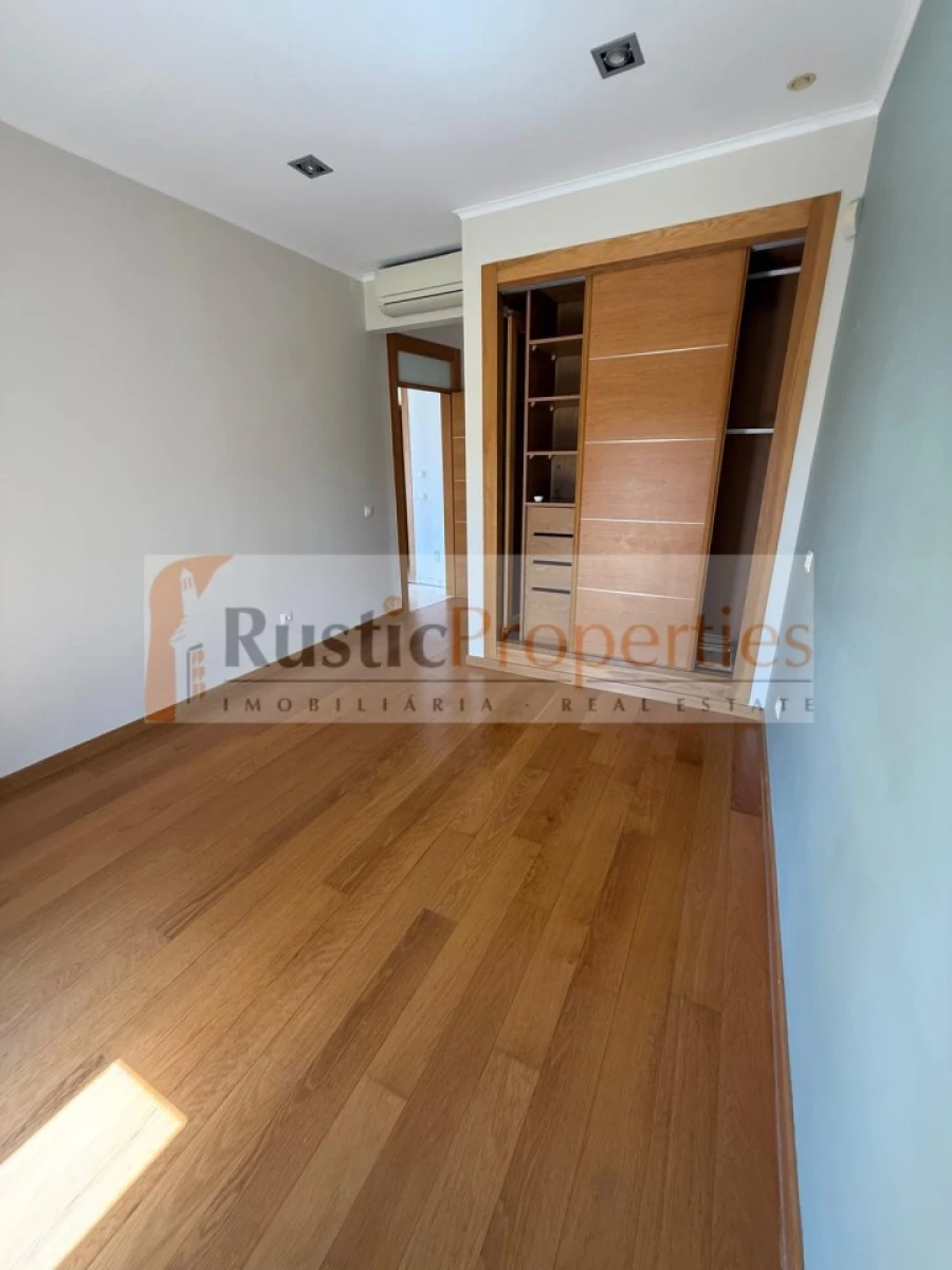 Apartamento T2 para Venda em Loule (São Clemente) Foto 5