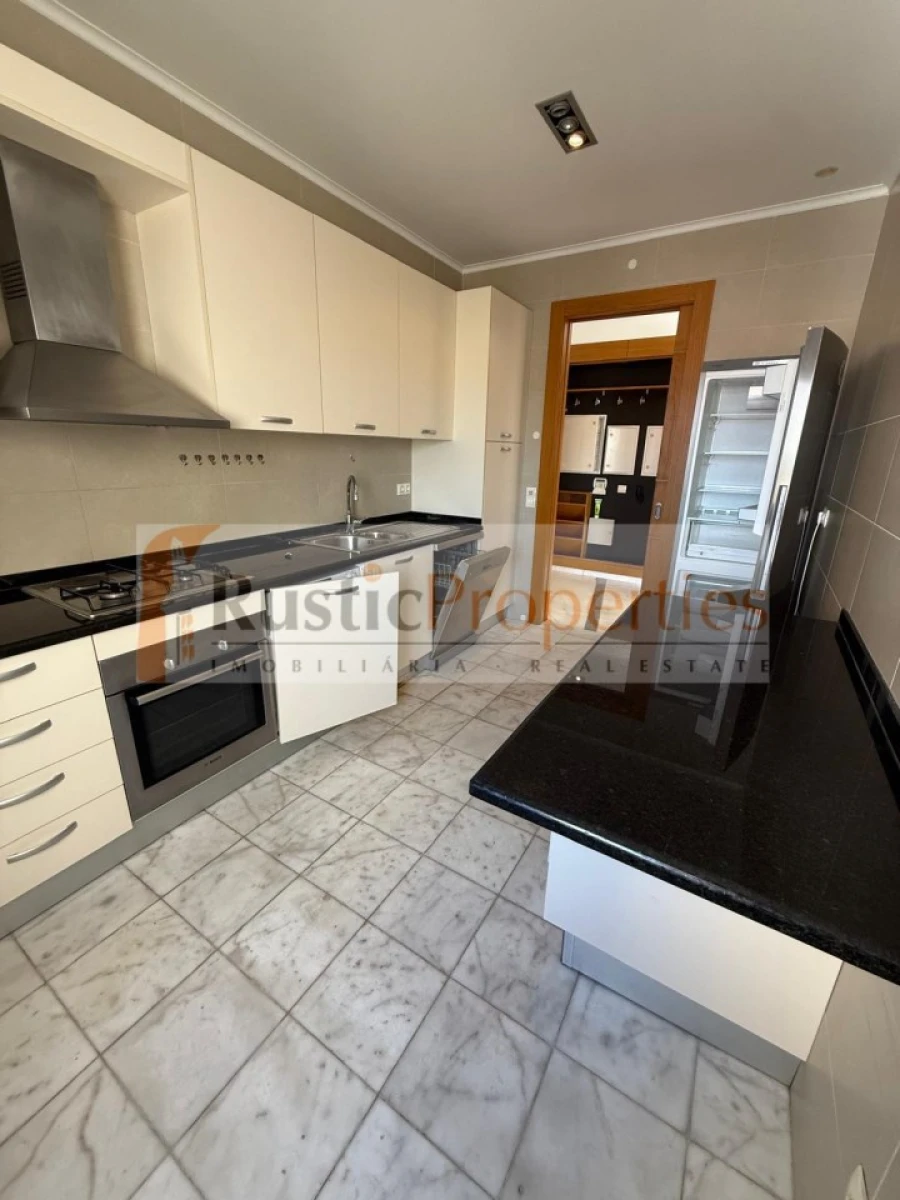 Apartamento T2 para Venda em Loule (São Clemente) Foto 2