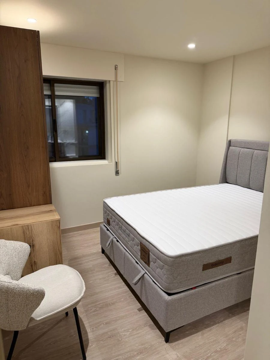 Apartamento T3 para Arrendamento em Pedrouços Foto 5