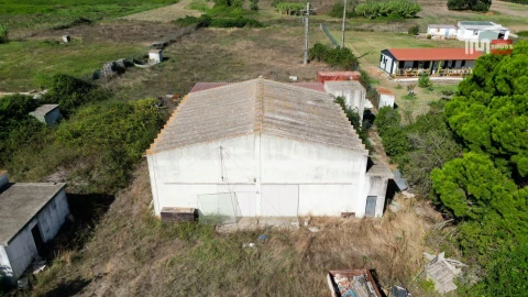 Armazém para Venda em Pinhal Novo