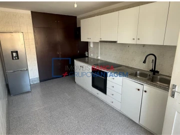 Apartamento T3 para Venda em Gondomar (São Cosme), Valbom e Jovim