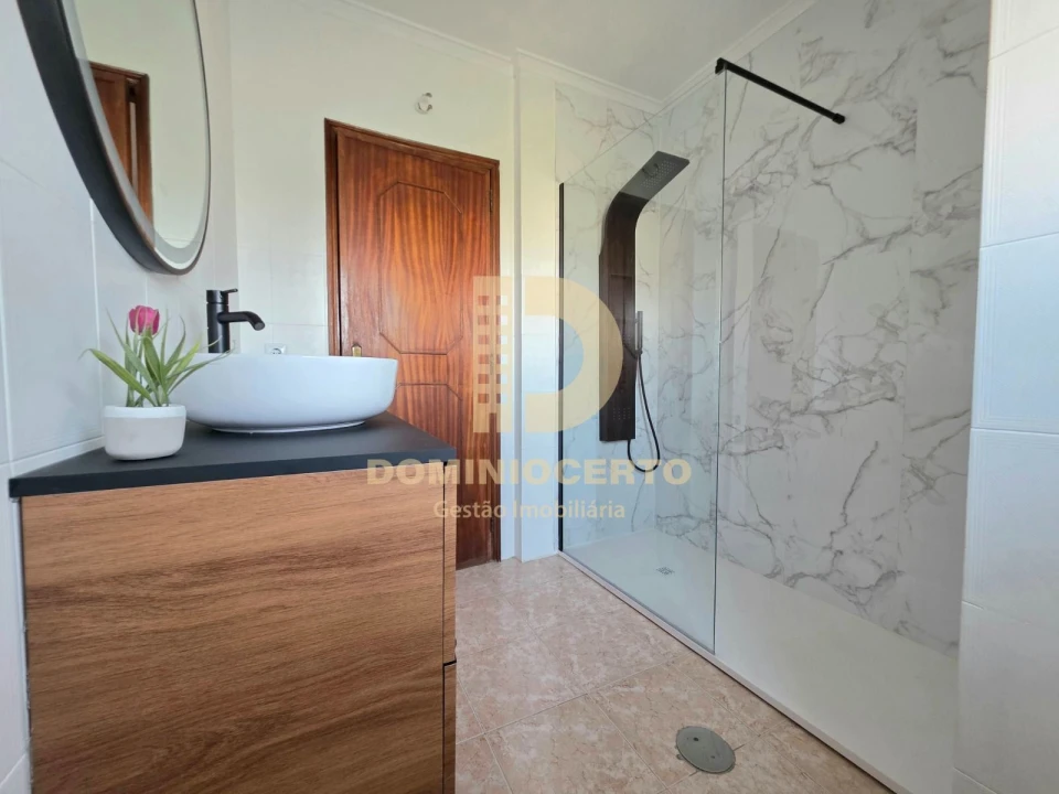 Apartamento T3 para Venda em Rio Tinto Foto 1