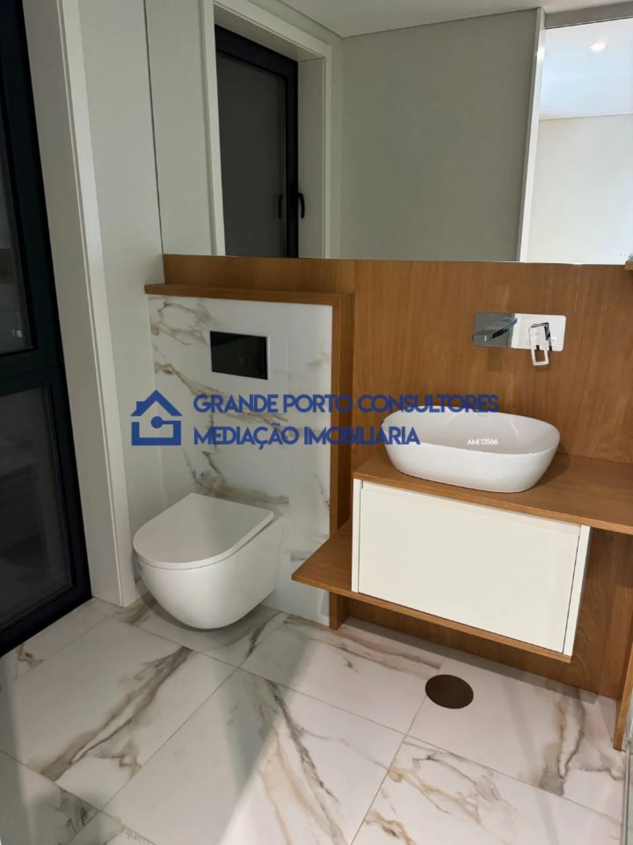 Apartamento T2 para Arrendamento em Campanhã Foto 4