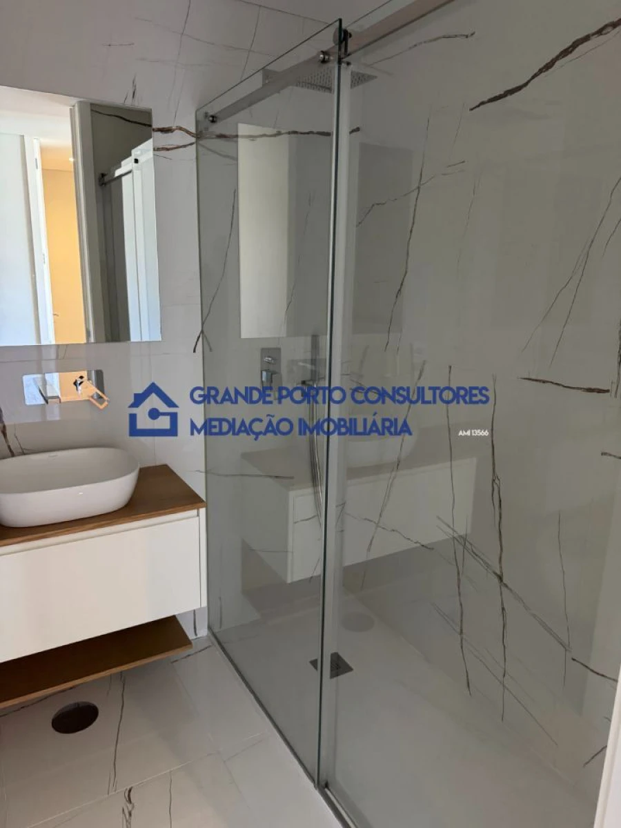 Apartamento T2 para Arrendamento em Campanhã Foto 15