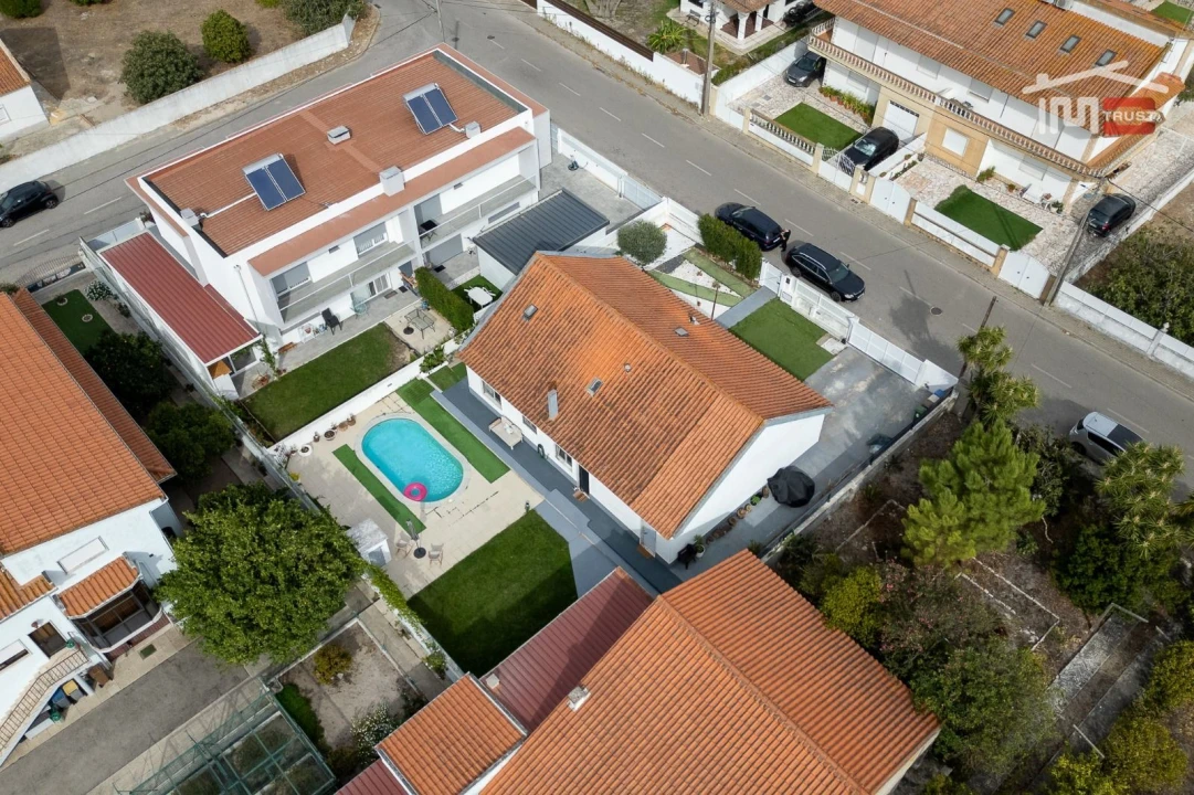 Moradia T2 para Venda em Fernao Ferro Foto 4
