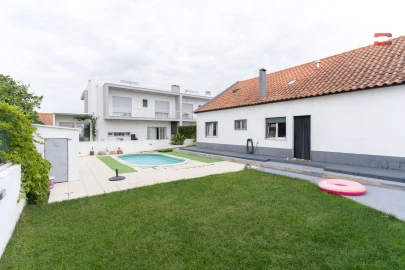 Moradia T2 para Venda em Fernao Ferro