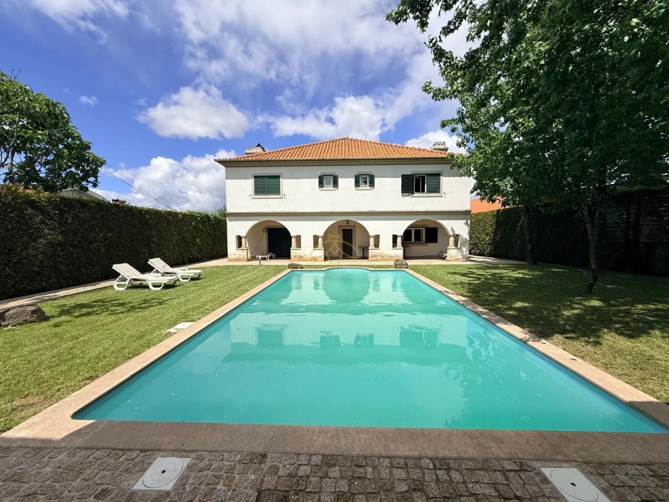 Moradia T6 para Venda em Vila Marim Foto 1
