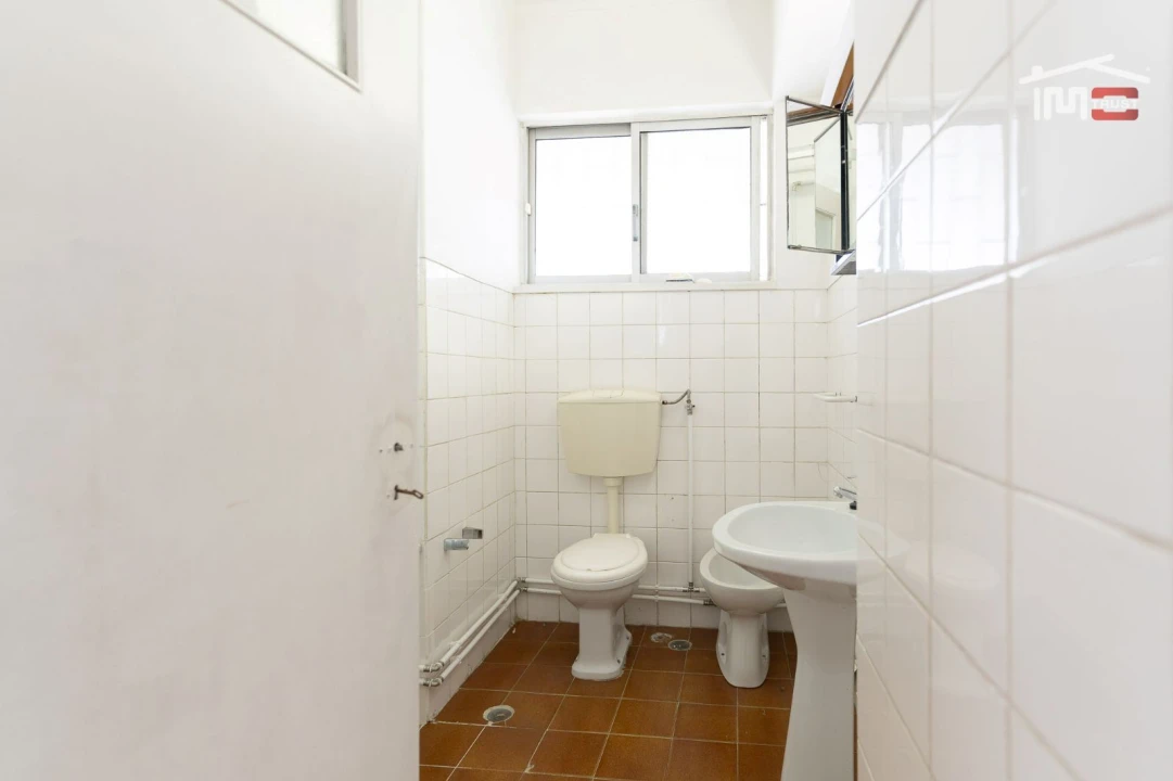 Apartamento T4 para Venda em Olivais Foto 16