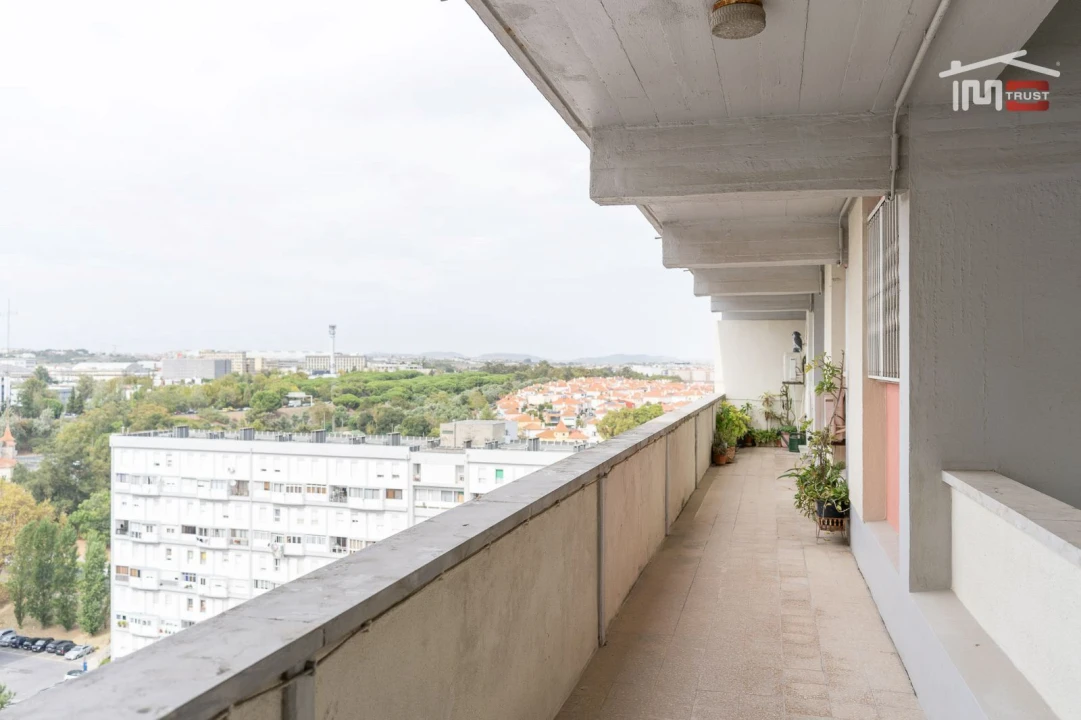Apartamento T4 para Venda em Olivais Foto 27