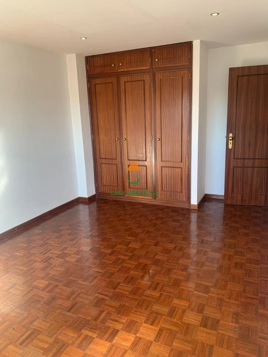 Apartamento T2 para Arrendamento em Gondomar (São Cosme), Valbom e Jovim Foto 6