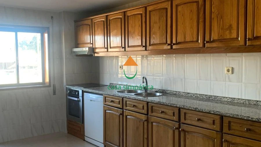 Apartamento T2 para Arrendamento em Gondomar (São Cosme), Valbom e Jovim