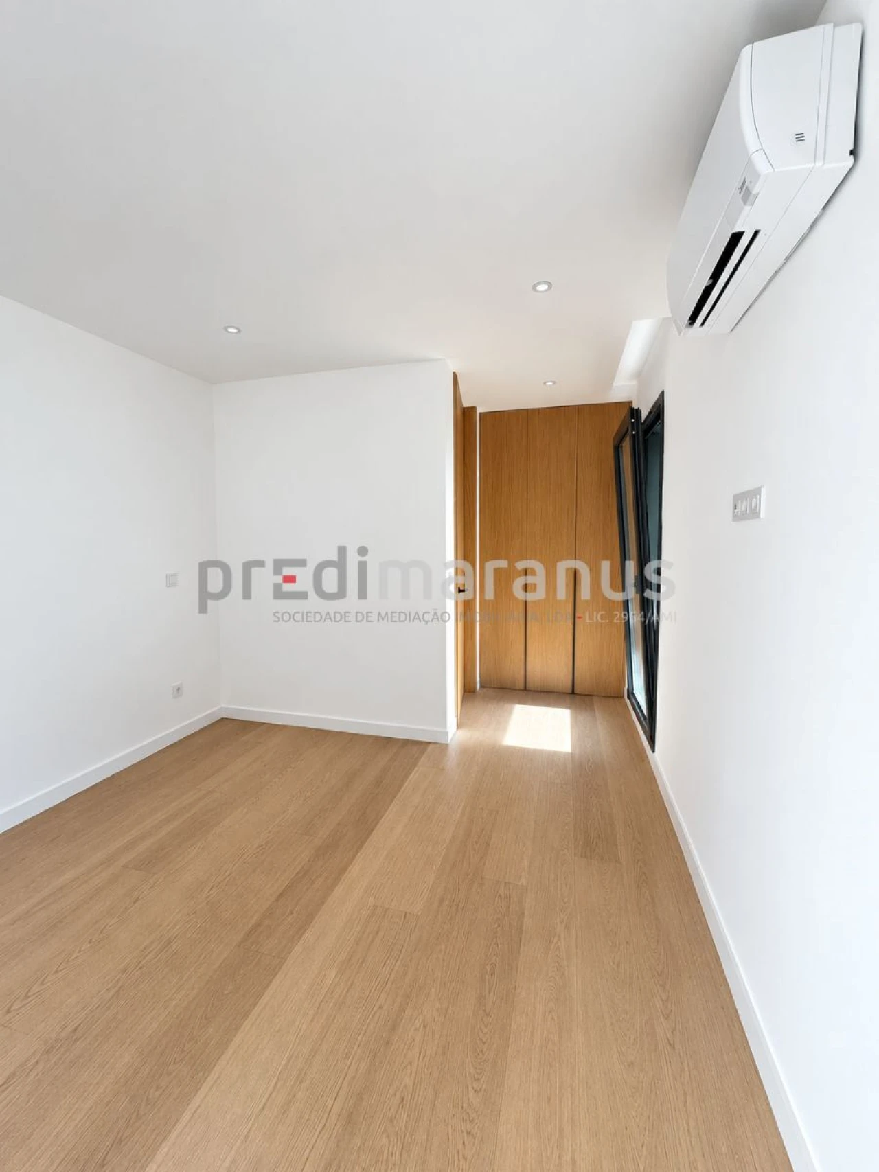 Apartamento T2 para Arrendamento em Amarante (São Gonçalo), Madalena, Cepelos e Gatão Foto 4