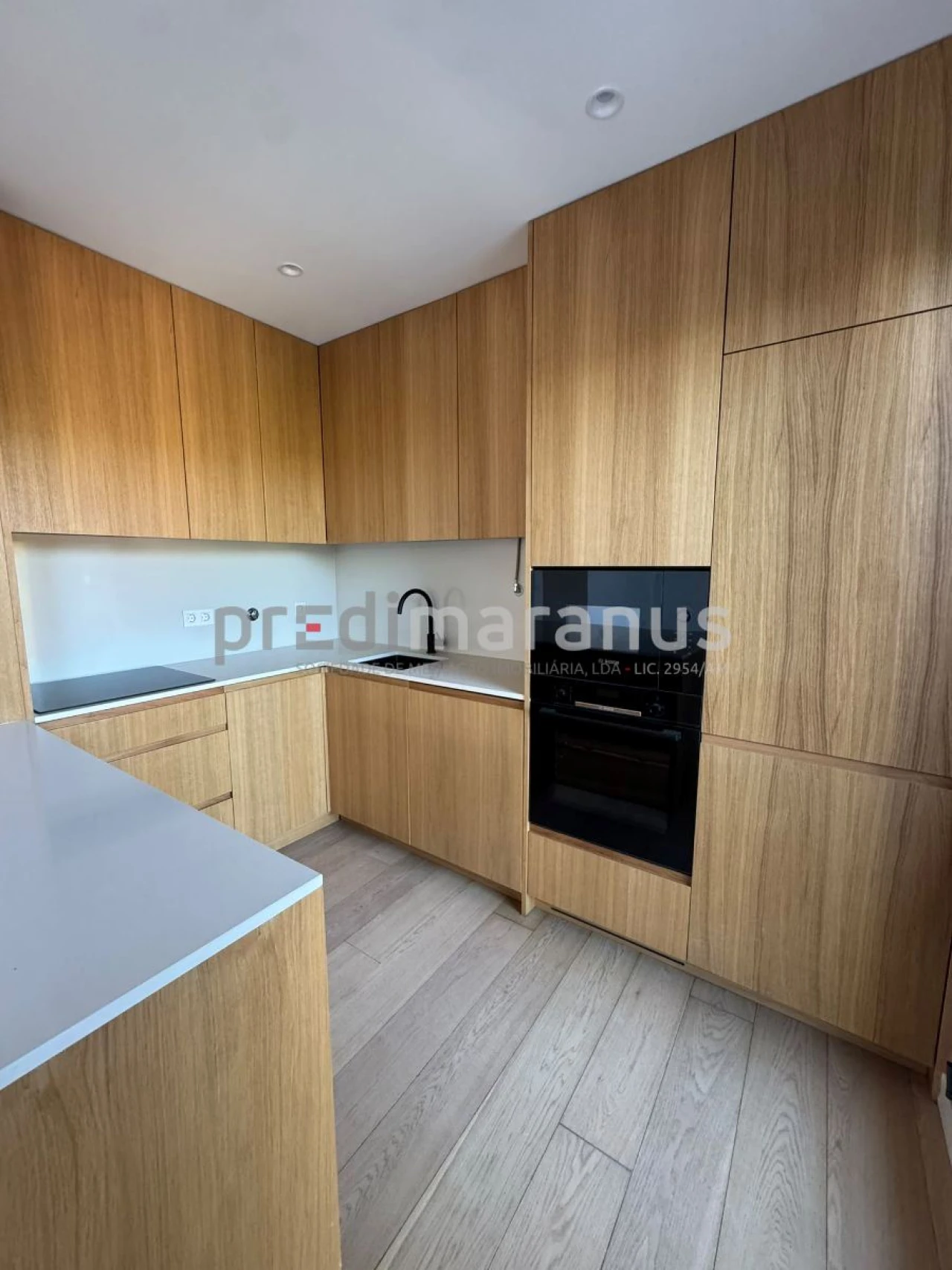 Apartamento T2 para Arrendamento em Amarante (São Gonçalo), Madalena, Cepelos e Gatão Foto 6