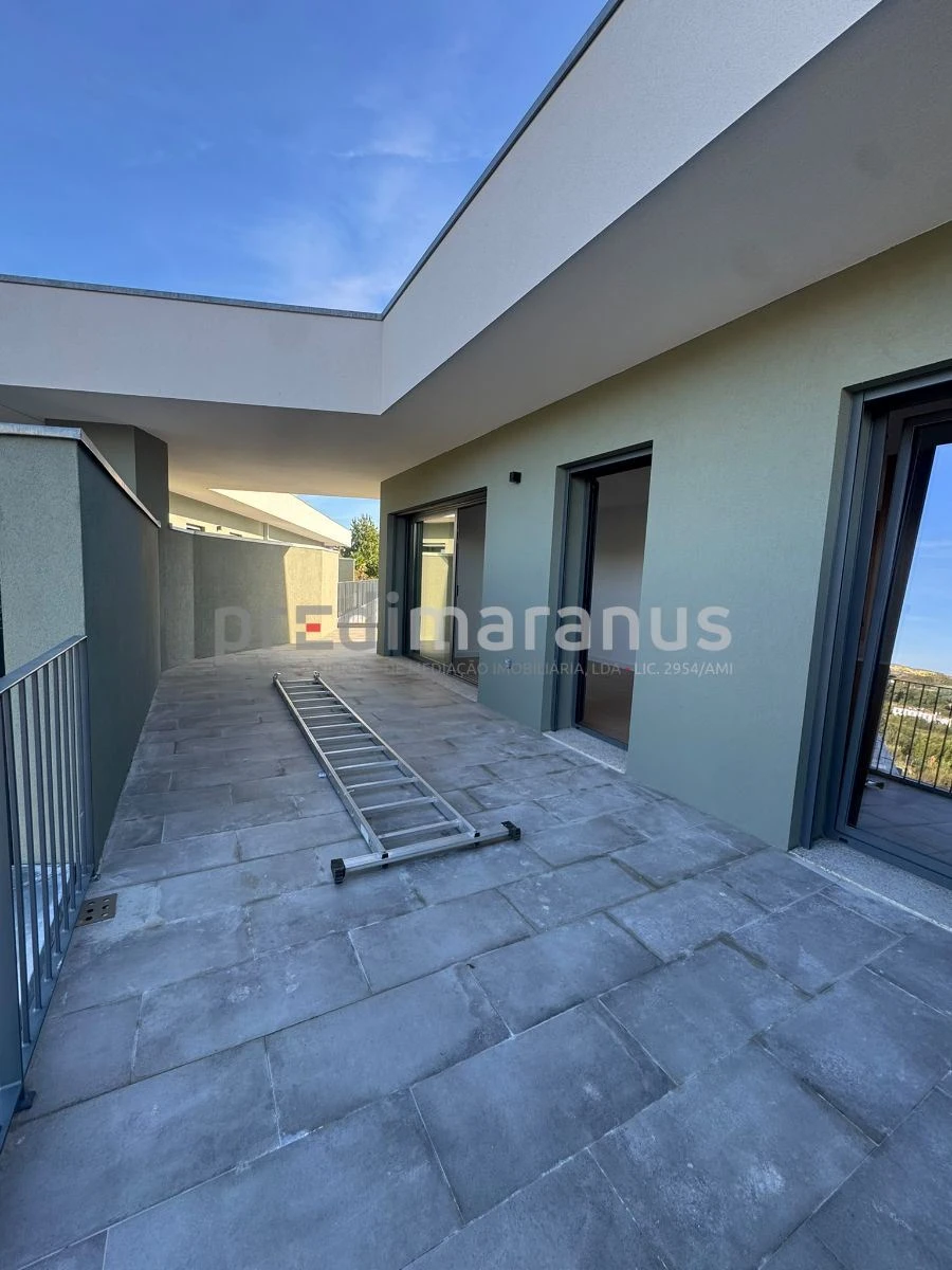 Apartamento T2 para Arrendamento em Amarante (São Gonçalo), Madalena, Cepelos e Gatão Foto 9