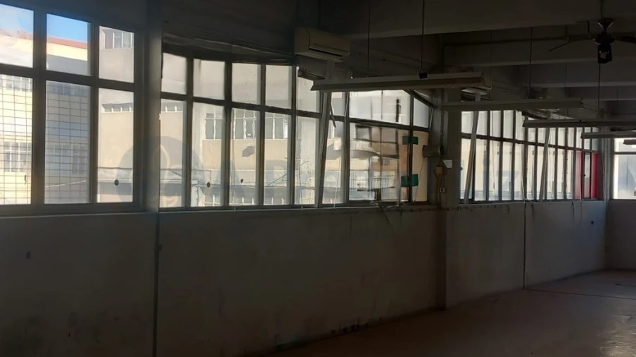 Armazém para Venda em Sacavém e Prior Velho Foto 3