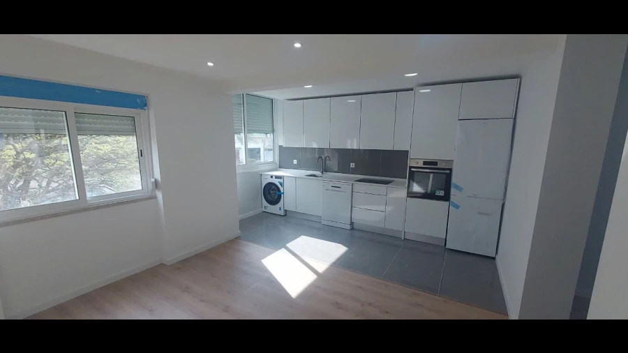 Apartamento T2 para Venda em Venteira