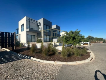 Apartamento T3 para Venda em Ferragudo