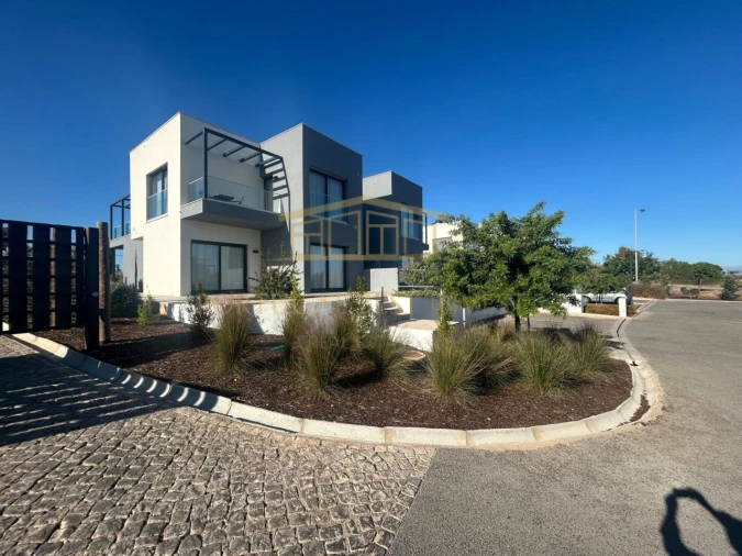 Apartamento T3 para Venda em Ferragudo Foto 5